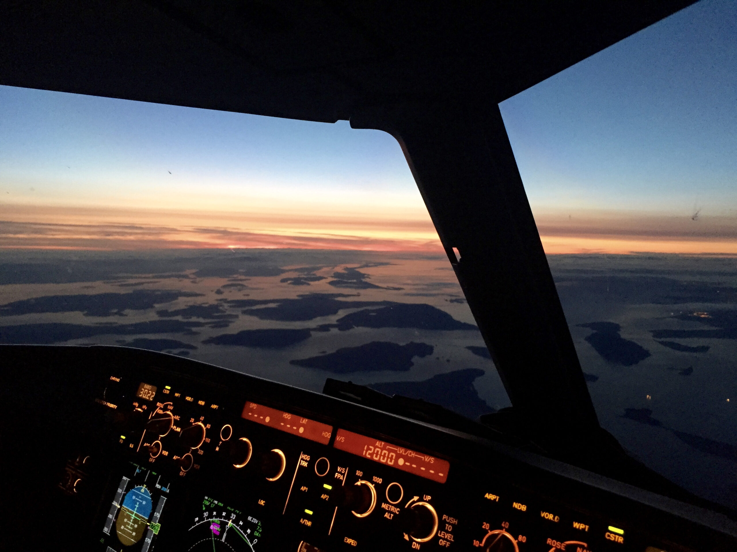 icanflytoo_cockpit_sunset